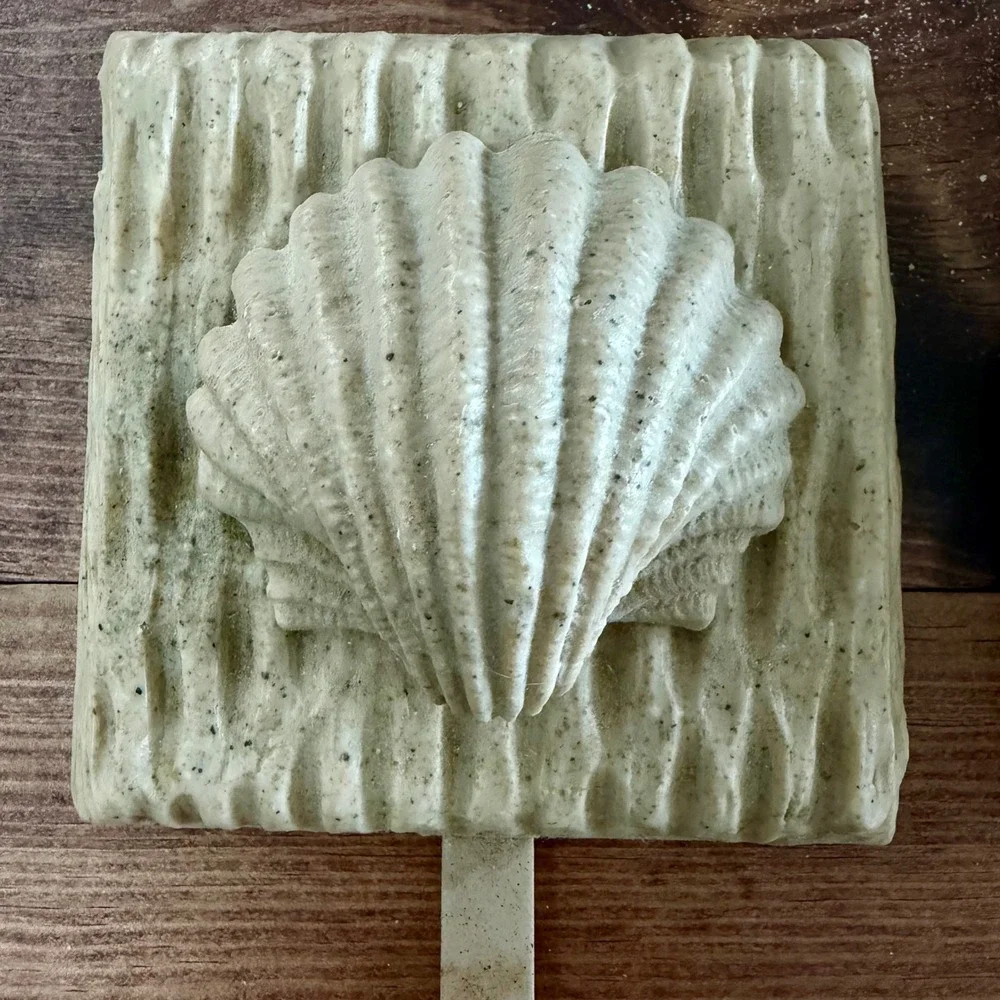 Coastal Seashell Wall Hooks Set of 3 Resin Starfish Conch Shell Towel Hanger VTG